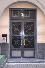 Puerta comunidad Barcelona